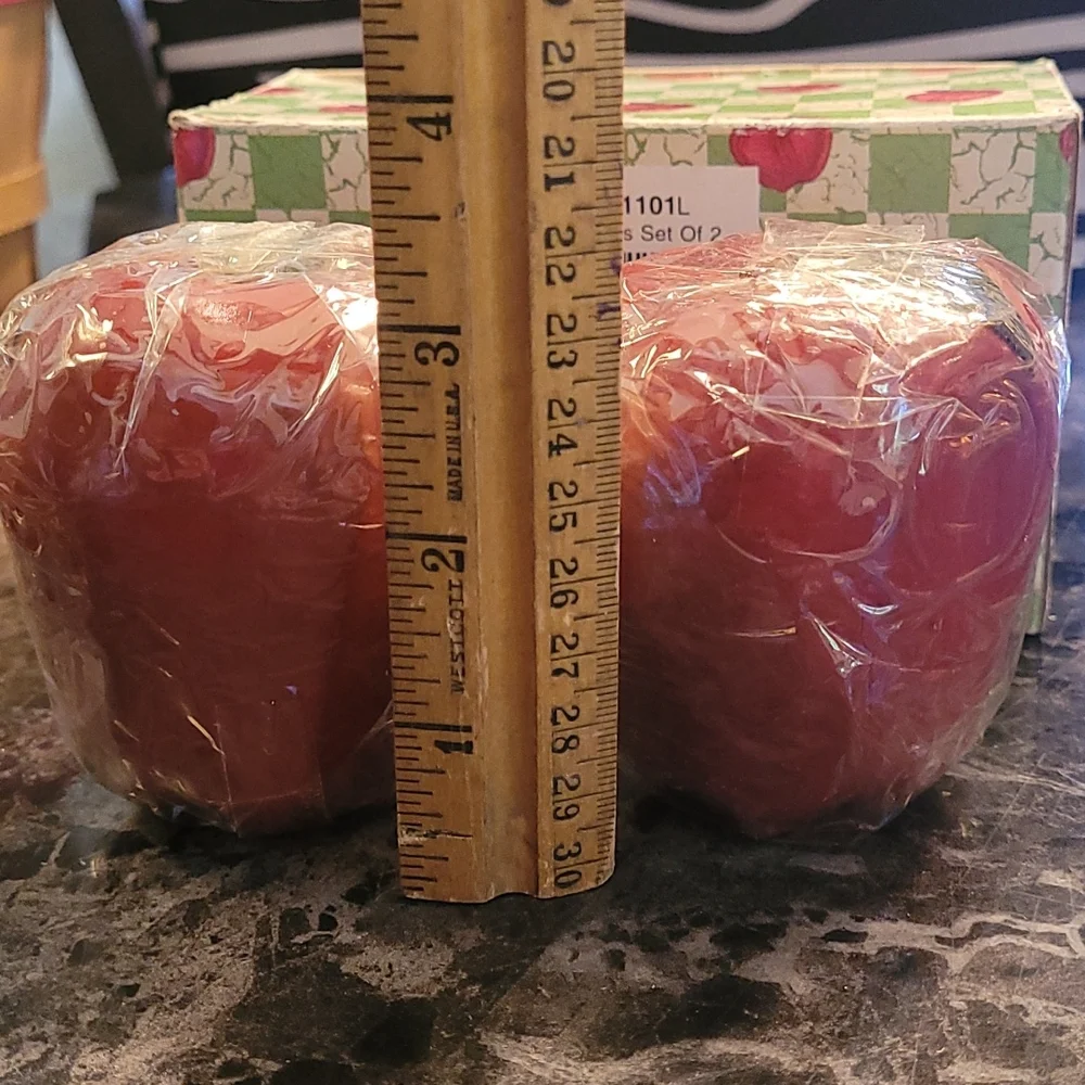 New in box! Decorative collection set of 2 Apple Candles